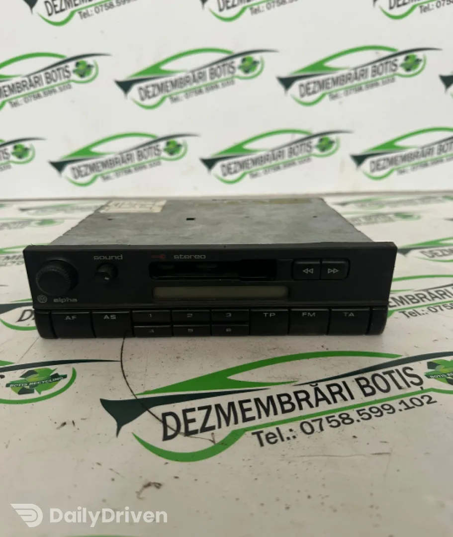 Radiocasetofon Volkswagen VW Golf 4 [1997 - 2006] Hatchback 5-usi 1.4 MT (75 hp)