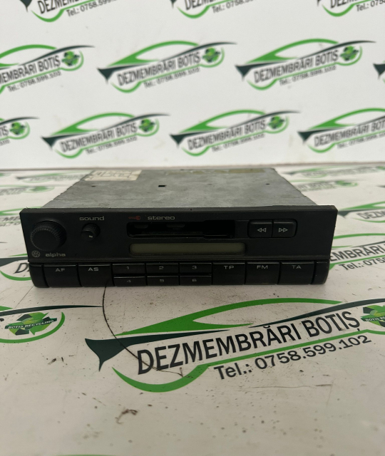 Radiocasetofon Volkswagen VW Golf 4 [1997 - 2006] Hatchback 5-usi 1.4 MT (75 hp)