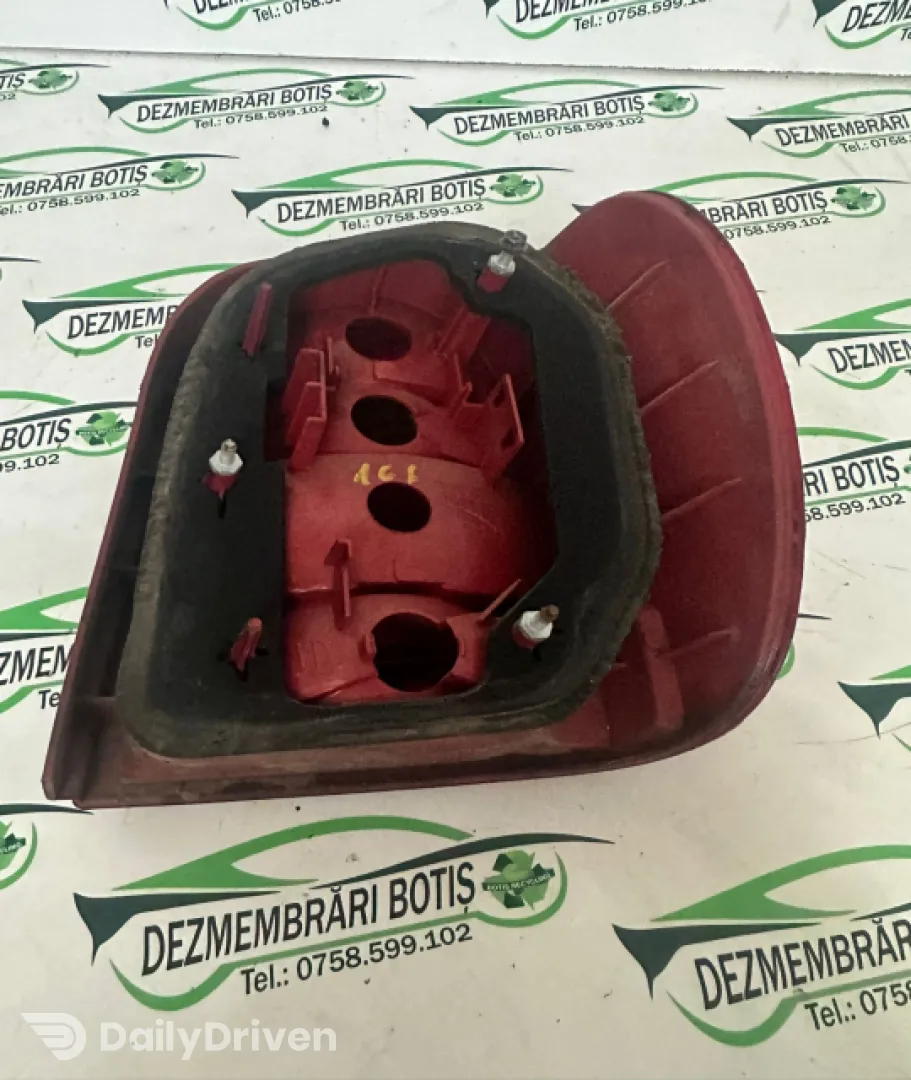 Lampa stop stanga pe aripa Volkswagen VW Polo 3 6N [facelift] [2000 - 2002] Hatchback 5-usi 1.4 MT (60 hp)