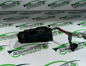 Panou sigurante si relee 90 589 541 Opel Astra G [1998 - 2009] Hatchback 5-usi 1.6 MT (75 hp)