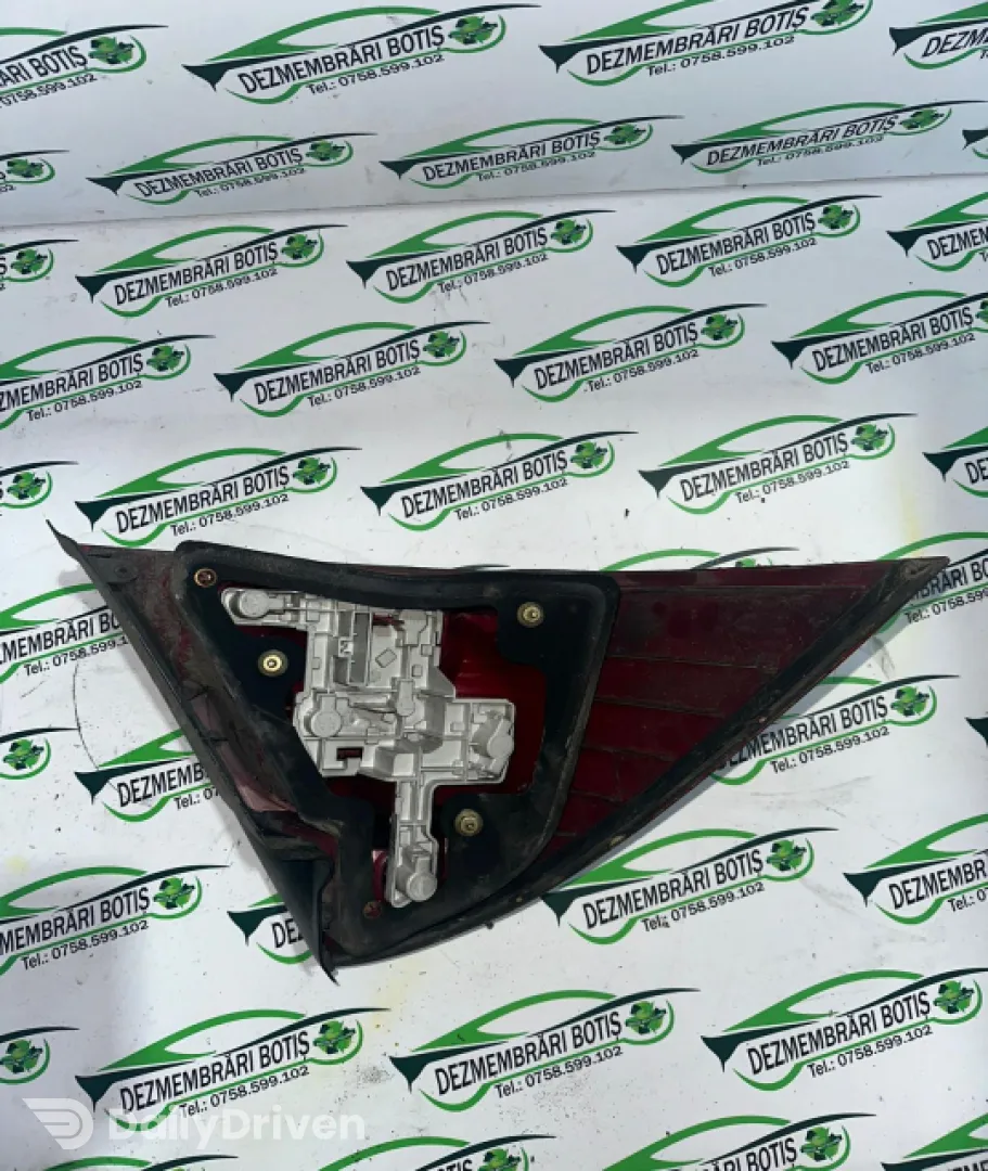 Lampa stop dreapta pe aripa Ford Mondeo 3 [2000 - 2003] Sedan 2.0 TDCi 5MT (115 hp)