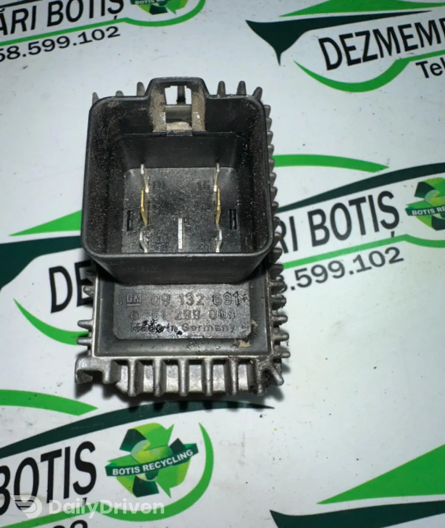 Releu ventilator 90 132 691 Opel Astra G [1998 - 2009] Hatchback 5-usi 1.7 DTi MT (75 hp)