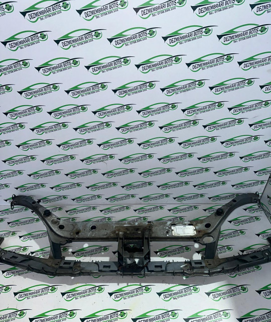 Trager Ford Focus  [1998 - 2004] Hatchback 3-usi 1.6 MT (98 hp)