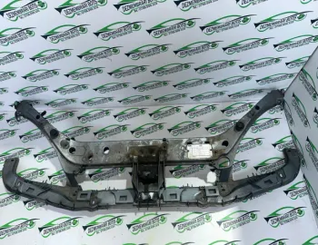 Trager Ford Focus  [1998 - 2004] Hatchback 3-usi 1.6 MT (98 hp)