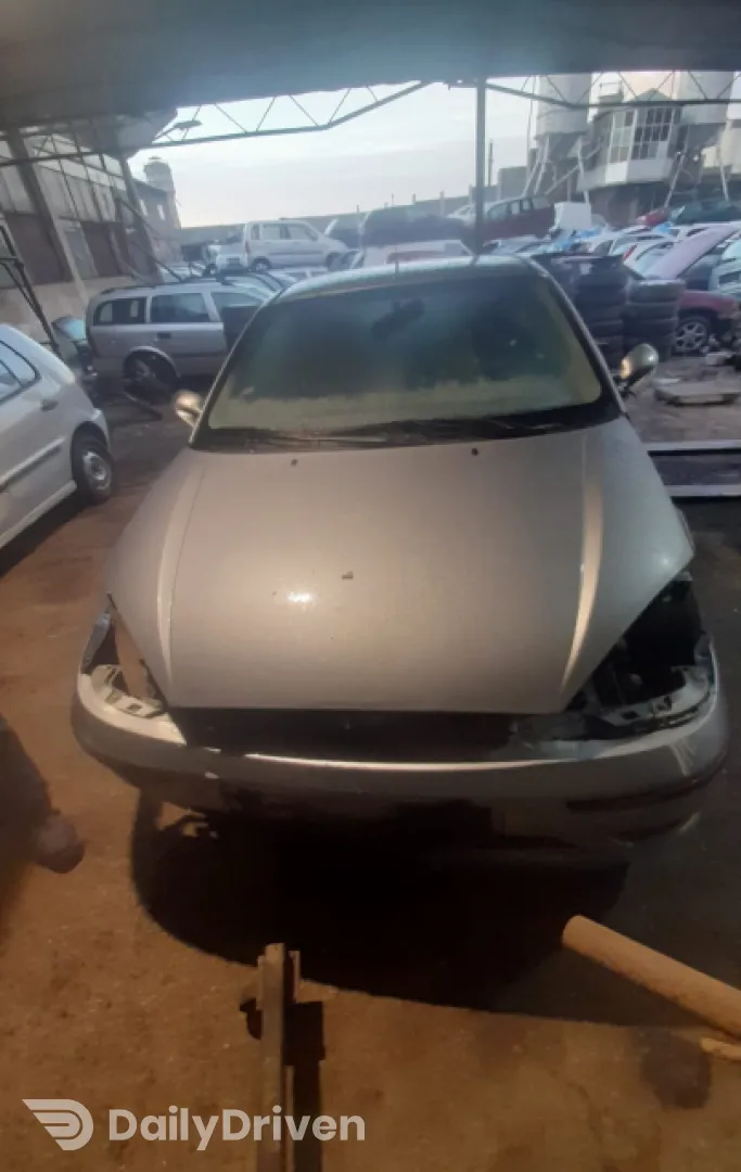 Trager Ford Focus  [1998 - 2004] Hatchback 3-usi 1.6 MT (98 hp)