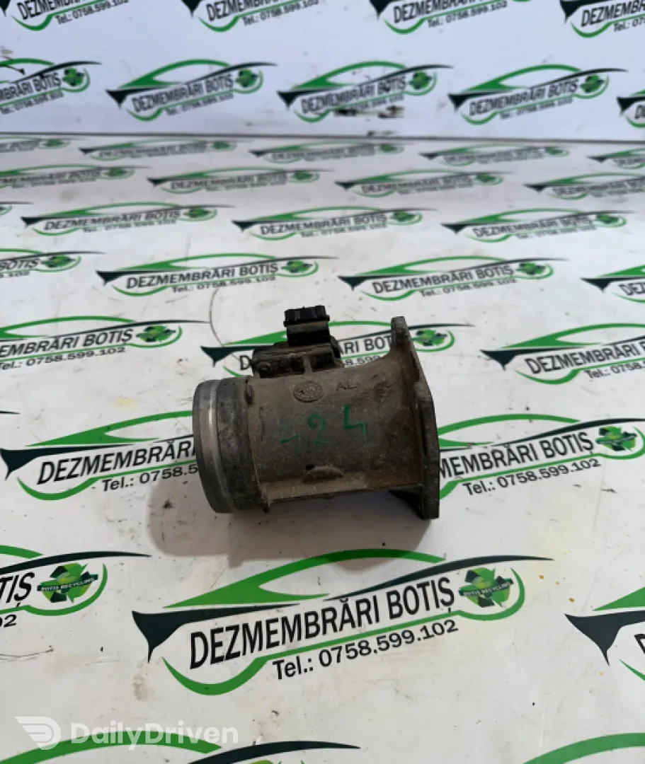 Debitmetru aer 037 906 461B Audi A4 B5 [1994 - 1999] Sedan 1.6 MT (101 hp)