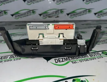 Display bord P7700436307 A Renault Clio 2 [1998 - 2005] Hatchback 5-usi 1.2 MT (75 hp)