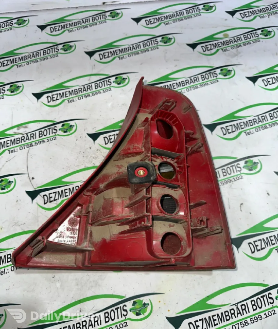 Lampa stop stanga pe aripa Renault Clio 2 [1998 - 2005] Hatchback 5-usi 1.2 MT (75 hp)