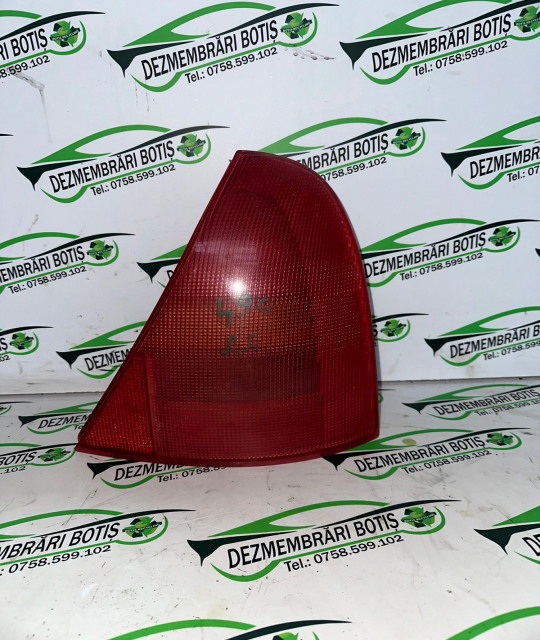 Lampa stop dreapta pe aripa Renault Clio 2 [1998 - 2005] Hatchback 5-usi 1.2 MT (75 hp)