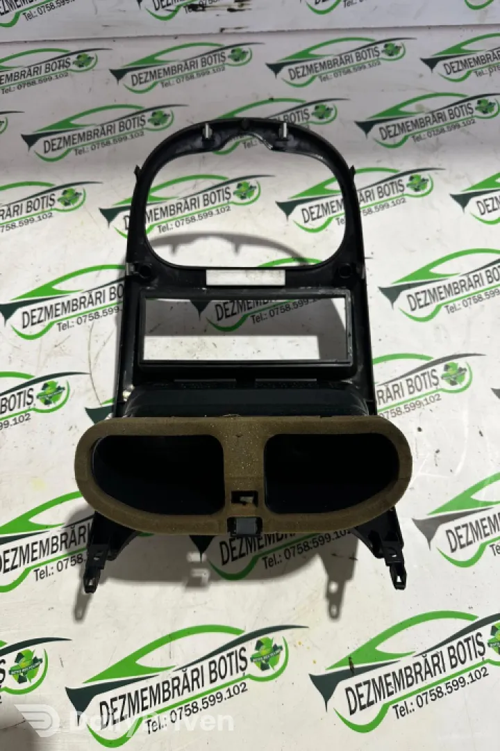 Grila ventilatie bord centru Peugeot 206  [1998 - 2003] Hatchback 5-usi 1.4 HDI MT (68 hp)