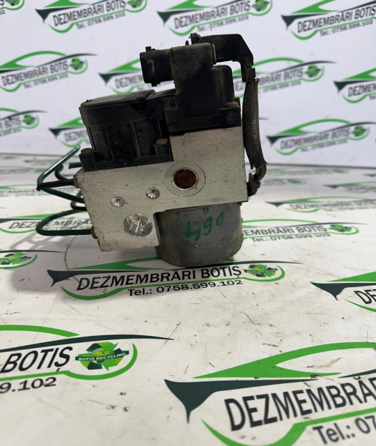 Pompa ABS 2 273 004 418 Renault Clio 2 [1998 - 2005] Hatchback 5-usi 1.2 MT (75 hp)