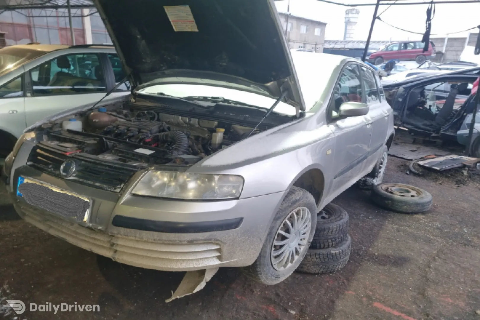 Vas expansiune Fiat Stilo  [2001 - 2010] Hatchback 5-usi 1.6 MT (103 hp)