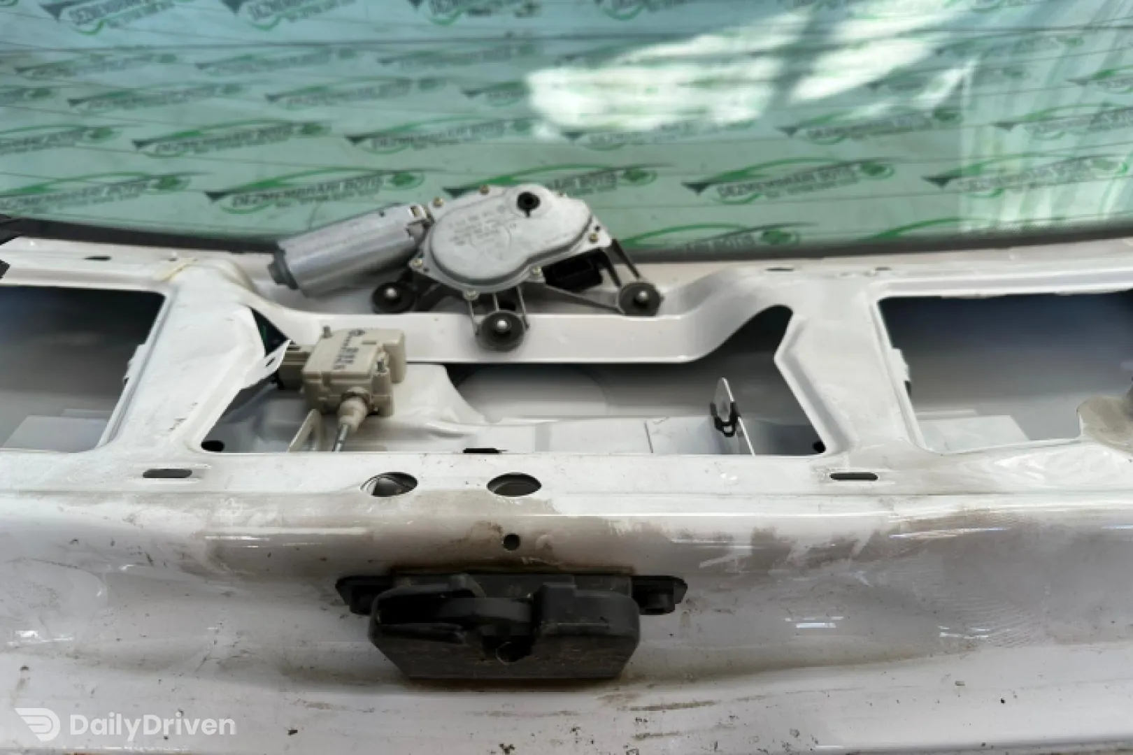 Motoras stergator luneta Volkswagen VW Golf 4 [1997 - 2006] Hatchback 5-usi 1.4 MT (75 hp)