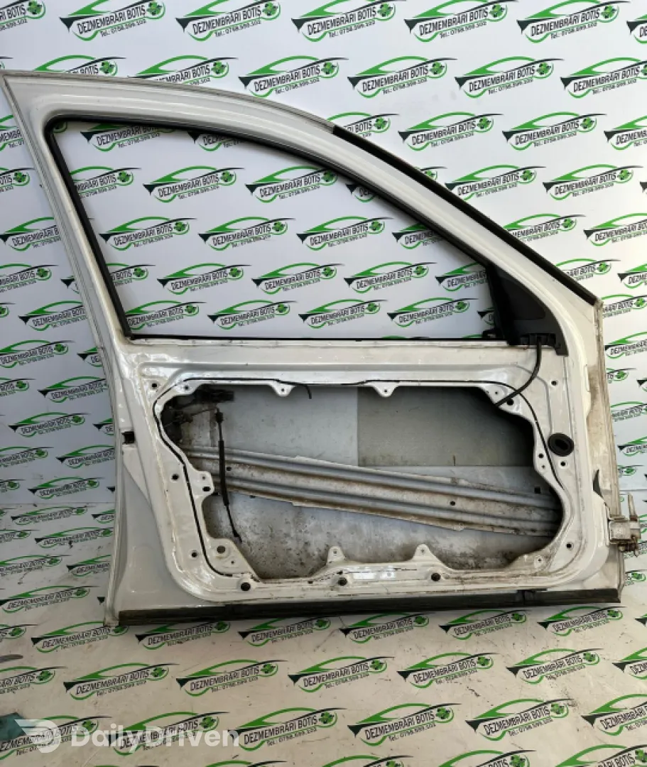 Usa fata stanga Volkswagen VW Golf 4 [1997 - 2006] Hatchback 5-usi 1.4 MT (75 hp)