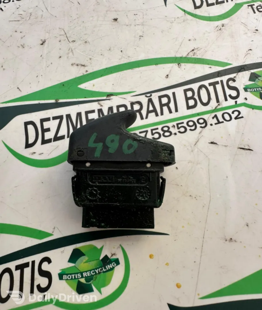 Buton geam pasager fata dreapta 429998K Renault Clio 2 [1998 - 2005] Hatchback 5-usi 1.2 MT (75 hp)