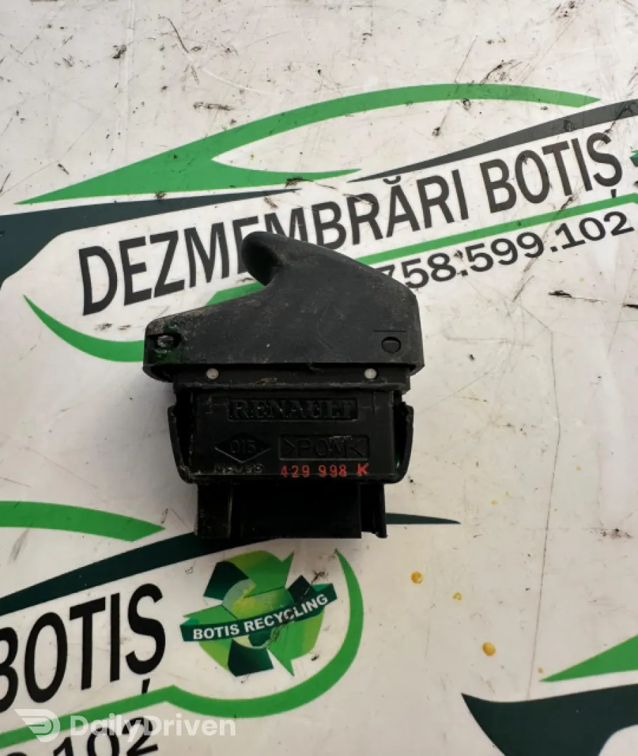 Buton geam pasager fata dreapta 429998K Renault Clio 2 [1998 - 2005] Hatchback 5-usi 1.2 MT (75 hp)