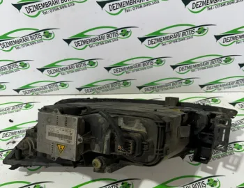 Far dreapta Ford Mondeo 3 [2000 - 2003] wagon 2.0 Di MT (115 hp)
