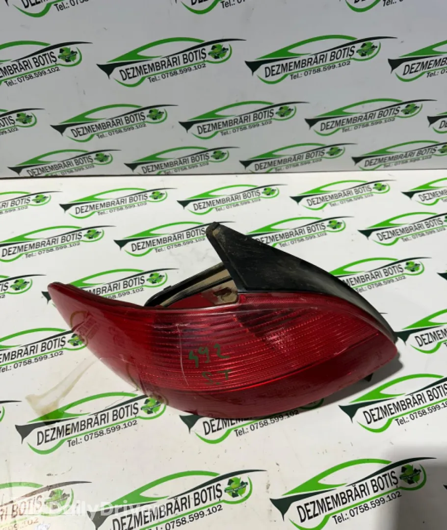 Lampa stop stanga pe aripa Peugeot 206  [1998 - 2003] Hatchback 5-usi 1.4 HDI MT (68 hp)