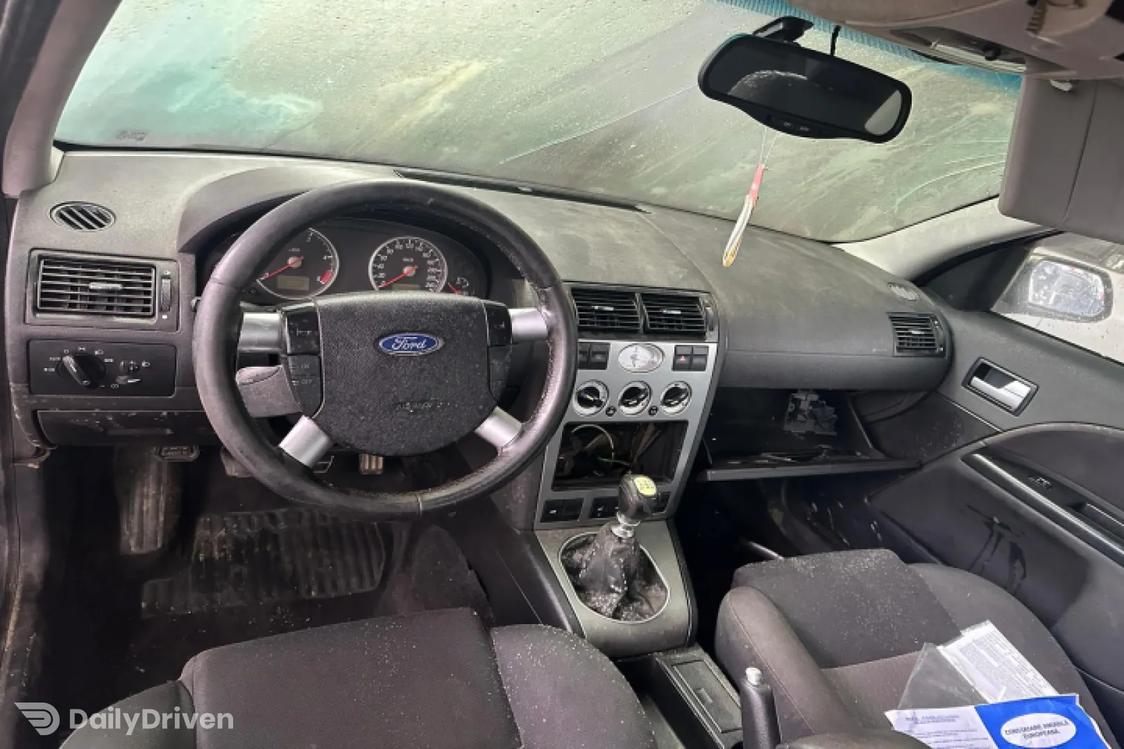 Vas lichid parbriz Ford Mondeo 3 [2000 - 2003] wagon 2.0 Di MT (115 hp)