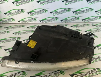 Far dreapta Ford Mondeo 3 [2000 - 2003] wagon 2.0 Di MT (90 hp)