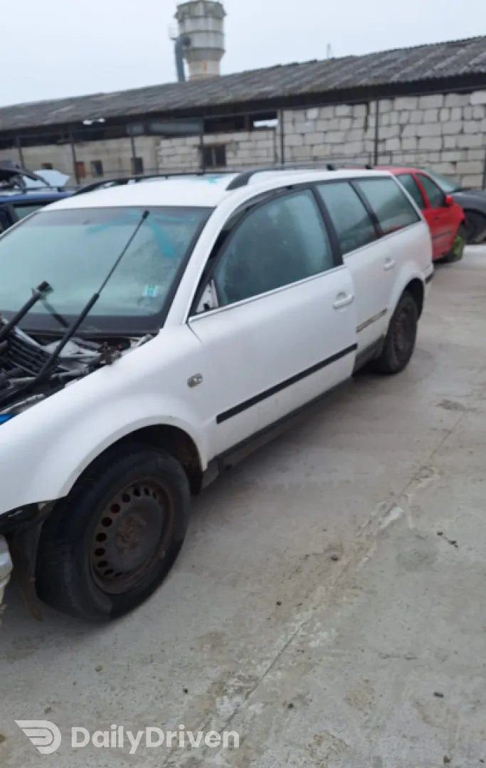 Vas expansiune Volkswagen VW Passat B5.5 [facelift] [2000 - 2005] wagon 1.6 MT (102 hp) COD CULOARE B9A