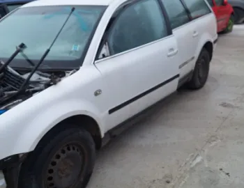 Vas expansiune Volkswagen VW Passat B5.5 [facelift] [2000 - 2005] wagon 1.6 MT (102 hp) COD CULOARE B9A
