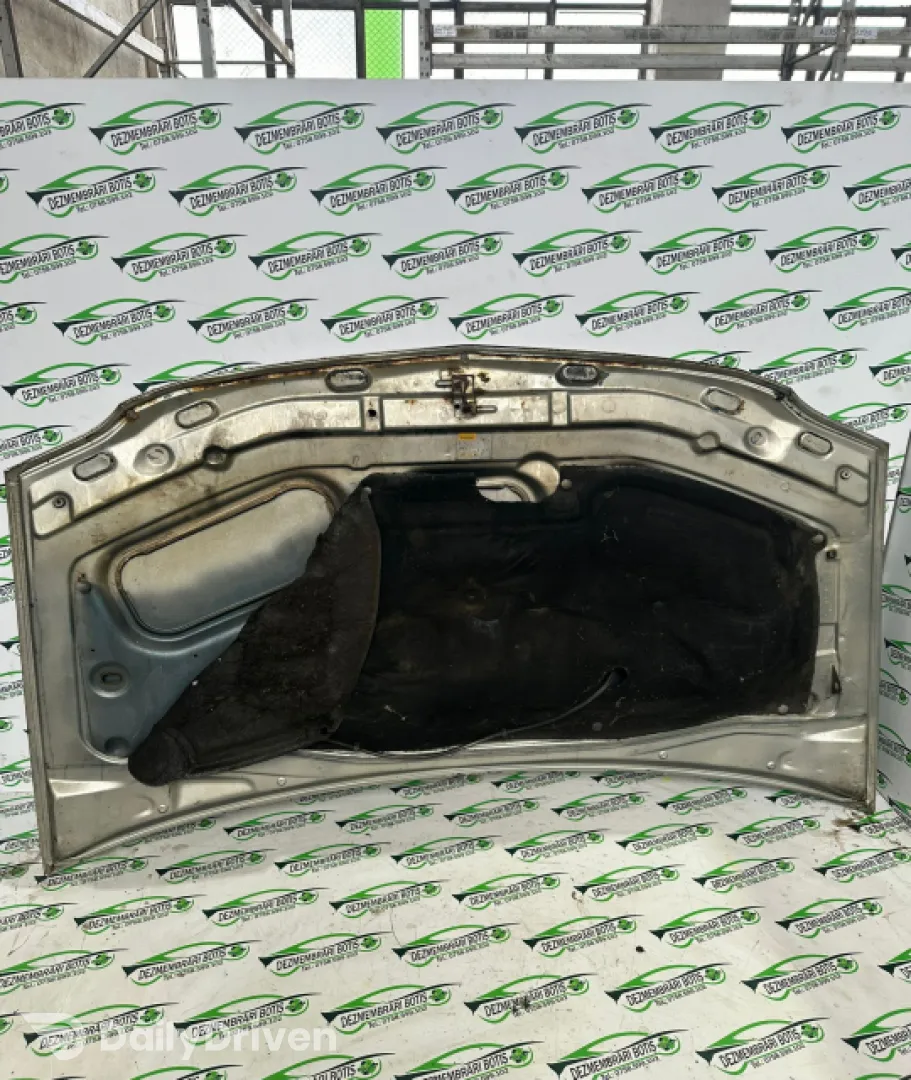Capota motor Dacia Logan  [2004 - 2008] Sedan 1.6 MT (87 hp)