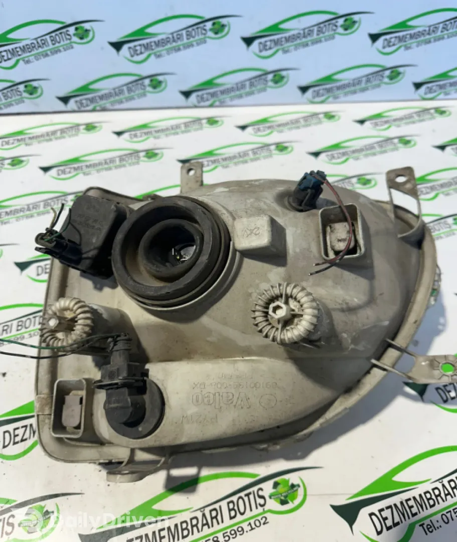 Far dreapta Opel Agila  [2000 - 2003] Minivan 1.2 MT (75 hp)