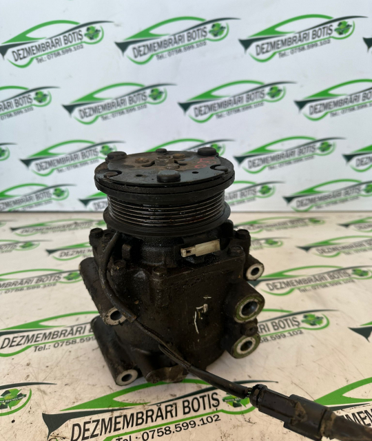 Compresor AC Ford Focus  [1998 - 2004] Hatchback 5-usi 1.6 MT (101 hp)
