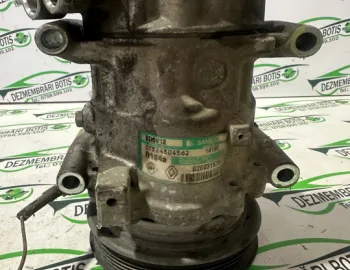Compresor AC 8200315744 Renault Clio 2 [1998 - 2005] Symbol Sedan 1.4 MT (75 hp)