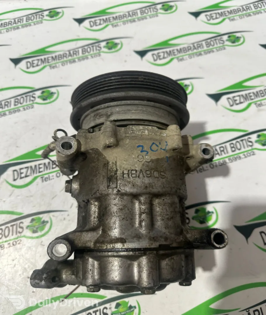 Compresor AC 8200315744 Renault Clio 2 [1998 - 2005] Symbol Sedan 1.4 MT (75 hp)