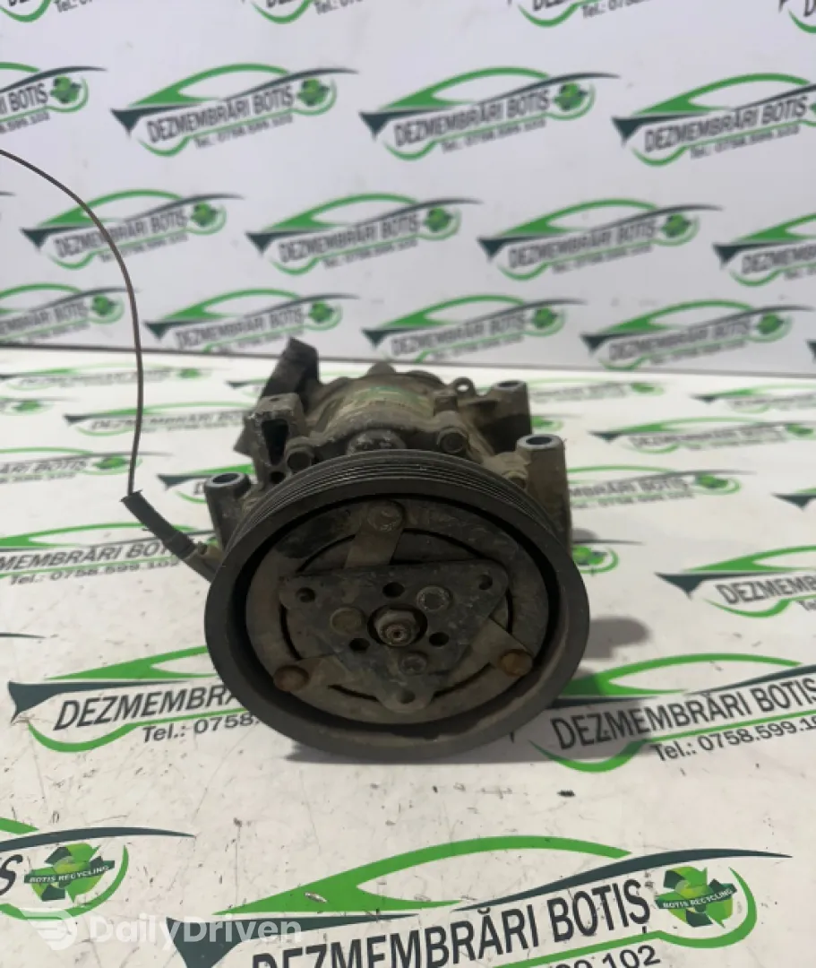 Compresor AC 8200315744 Renault Clio 2 [1998 - 2005] Symbol Sedan 1.4 MT (75 hp)