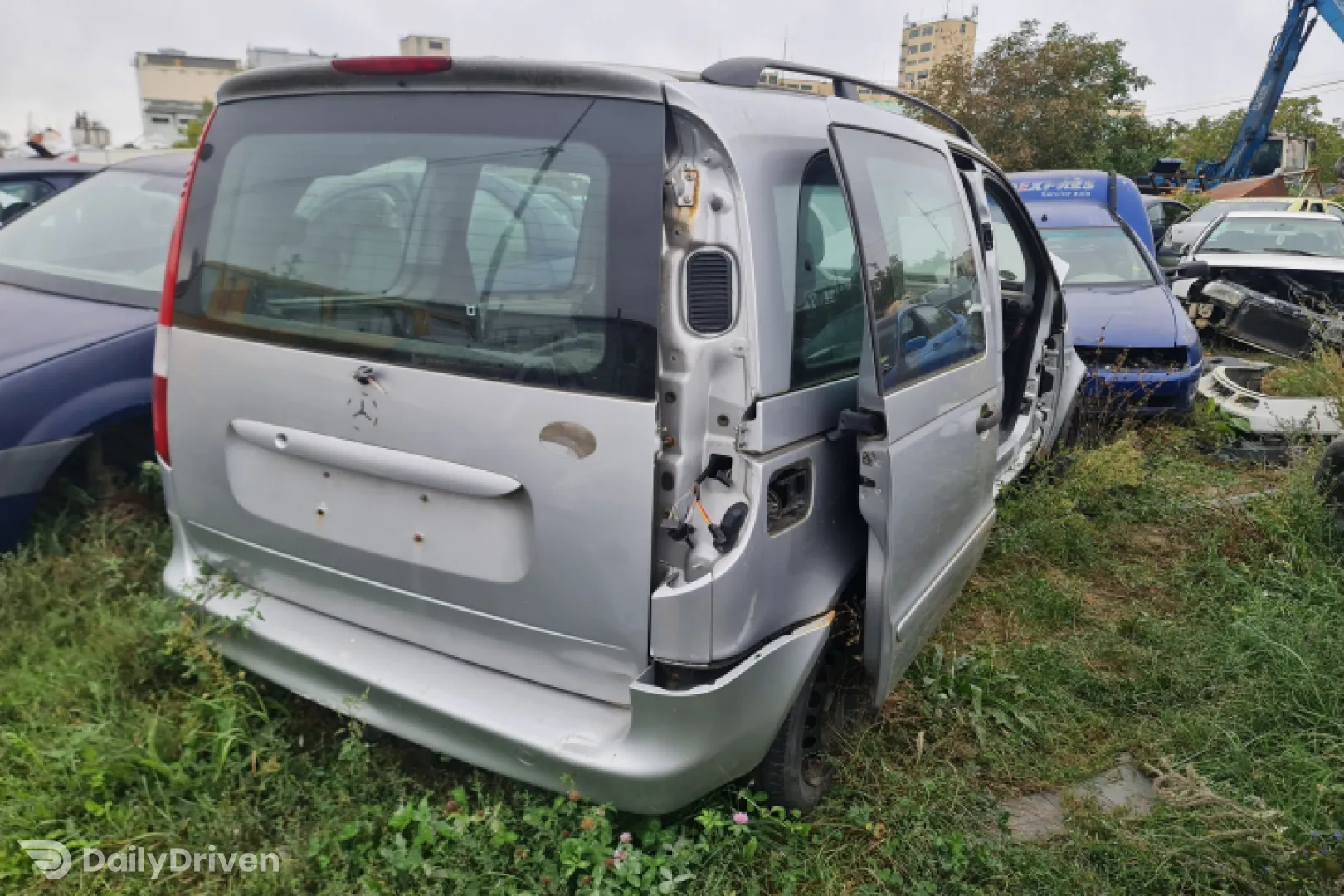 Alternator Mercedes-Benz Vaneo W414 [2001 - 2005] Minivan 1.6 MT (82 hp)
