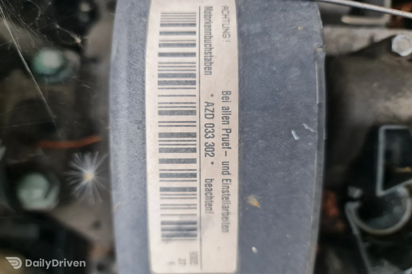 Alternator 028903028 D Volkswagen VW Golf 4 [1997 - 2006] Hatchback 5-usi 1.6 MT (100 hp)