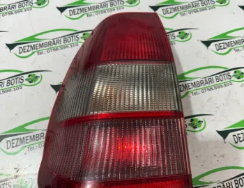 Lampa stop stanga pe aripa Mitsubishi Space Star  [facelift] [2002 - 2005] Minivan 1.3 MT (82 hp)