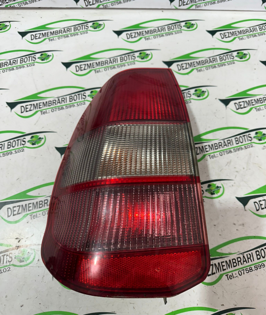 Lampa stop stanga pe aripa Mitsubishi Space Star  [facelift] [2002 - 2005] Minivan 1.3 MT (82 hp)