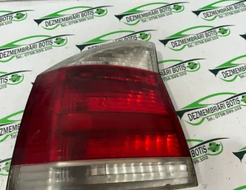 Lampa stop stanga pe aripa Opel Vectra C [2002 - 2005] Sedan 4-usi 2.0 DTI MT (101 hp)