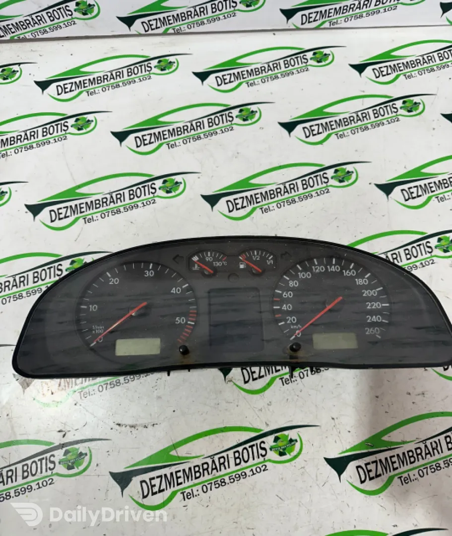 Ceasuri bord VW 320 920 822 A Volkswagen VW Golf 4 [1997 - 2006] Hatchback 5-usi 1.6 MT (100 hp)