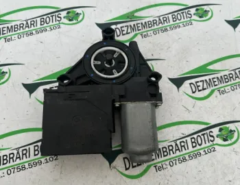 Motoras macara geam fata stanga Volkswagen VW Caddy 3 [2004 - 2010] Maxi minivan 4-usi 1.9 TDI MT (105 hp)