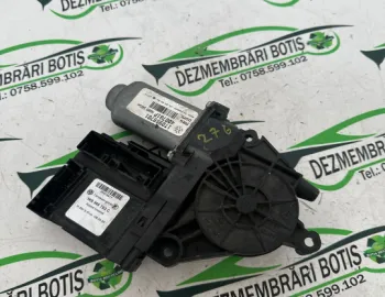 Motoras macara geam fata stanga Volkswagen VW Caddy 3 [2004 - 2010] Maxi minivan 4-usi 1.9 TDI MT (105 hp)