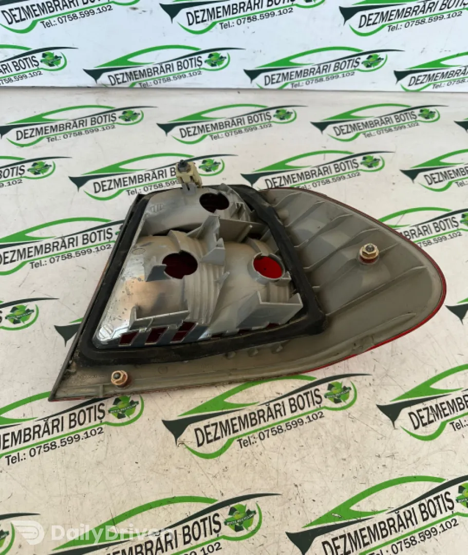 Lampa stop stanga pe aripa BMW Seria 3 E46 [1997 - 2003] Sedan 4-usi 320i MT (150 hp)