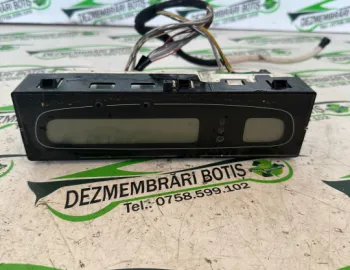 Display bord P8200002604 A Renault Laguna 2 [2001 - 2005] Liftback 1.6 MT (110 hp)
