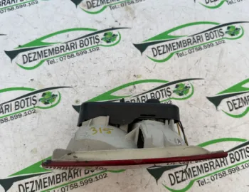 Lampa stop stanga pe capota portbagaj BMW Seria 3 E46 [1997 - 2003] Sedan 4-usi 320i MT (150 hp)