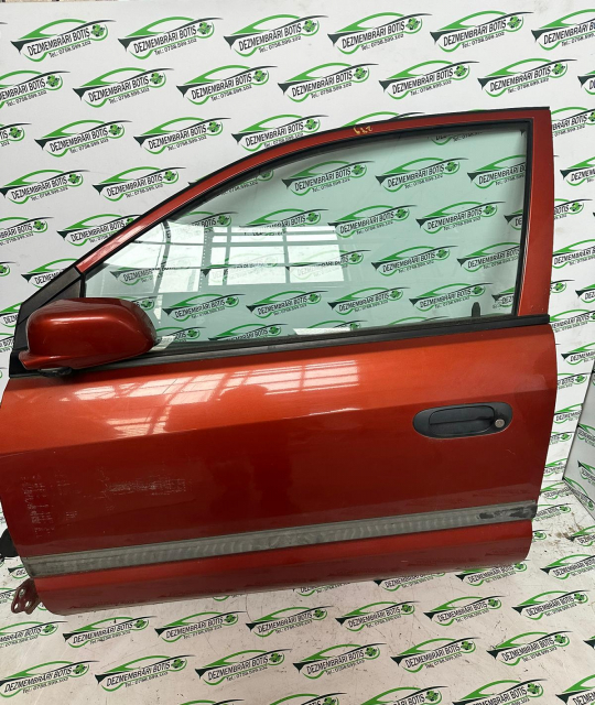 Usa fata stanga Mitsubishi Space Star  [facelift] [2002 - 2005] Minivan 1.3 MT (82 hp)