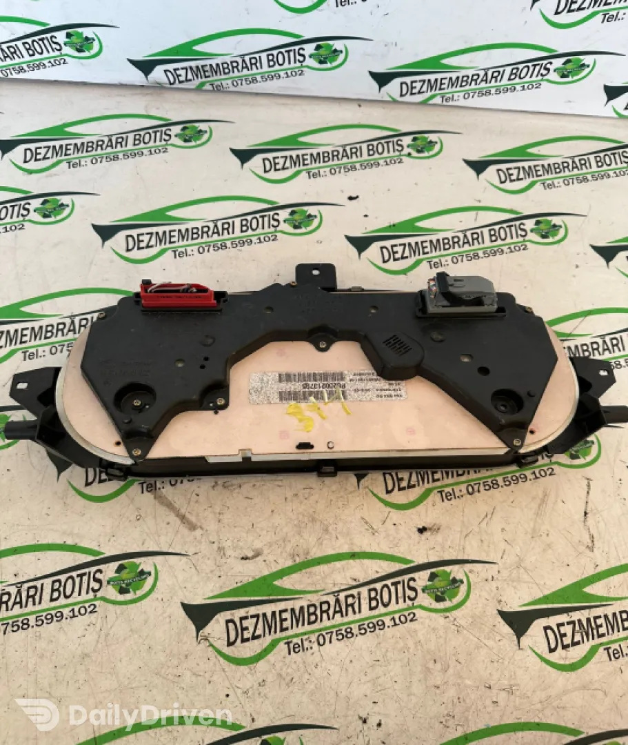 Ceasuri bord P8200213795 Renault Megane  [facelift] [1999 - 2003] wagon 1.6 MT (107 hp)