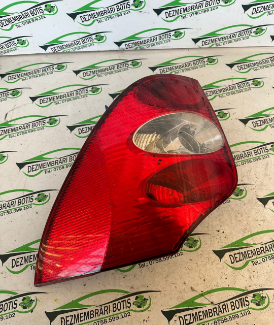 Lampa stop dreapta pe aripa Renault Laguna 2 [2001 - 2005] Liftback 1.6 MT (110 hp)