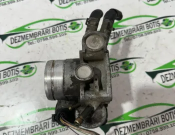 Clapeta acceleratie Audi A4 B5 [1994 - 1999] Avant wagon 5-usi 1.6 MT (101 hp)
