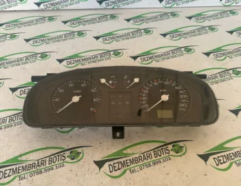 Ceasuri bord Renault Laguna 2 [2001 - 2005] Grandtour wagon 1.6 MT (110 hp)