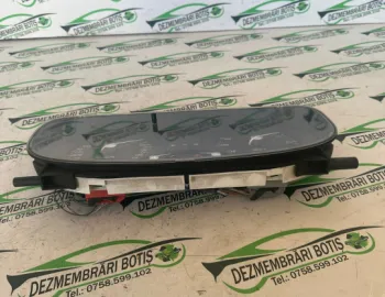 Ceasuri bord Renault Laguna 2 [2001 - 2005] Grandtour wagon 1.6 MT (110 hp)