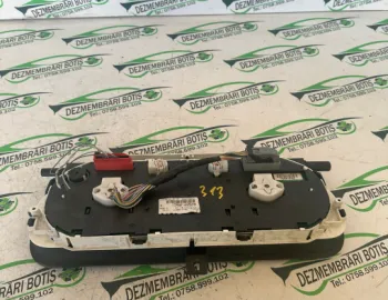 Ceasuri bord Renault Laguna 2 [2001 - 2005] Grandtour wagon 1.6 MT (110 hp)